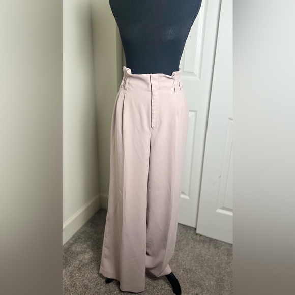 Express Pants - Express Soft Pink Trousers